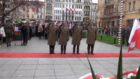 Oficjalne obchody Święta Niepodległości w Bydgoszczy. Plac Wolności 11 listopada 2022 r./jw