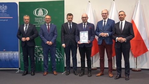 W piątek w Bydgoszczy przedstawiciele najaktywniejszych gmin zostali nagrodzeni/fot. jw