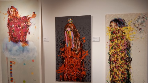 Ekspozycję składającą się z kilkuset prac przygotowało Muzeum Okręgowe, a dzieła artystów kurdyjskich prezentowane są w przestrzeni 1500 metrów kwadratowych w Bydgoskim Centrum Finansowym./fot. Ewa Dąbska