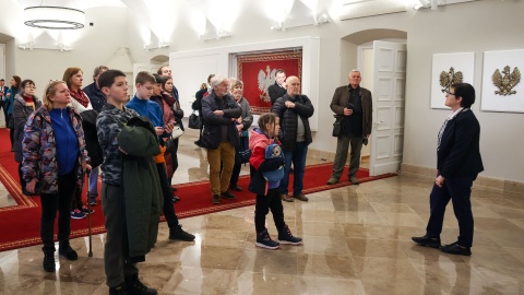 Historyczne wnętrza Pałacu Prezydenckiego, m.in. Sala Kolumnowa, Sala Orderu Orła Białego, Sala im. Lecha Kaczyńskiego, Sala Obrazowa, Sala Chorągwiana, zostały udostępnione w niedzielę gościom w ramach dnia otwartego./fot. Grzegorz Jakubowski/KPRP