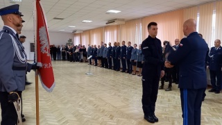 W Komendzie Wojewódzkiej Policji w Bydgoszczy odbyło się ślubowanie 23 nowo przyjętych do służby funkcjonariuszy. /fot. Tatiana Adonis
