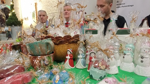 Wystawa połączona z kiermaszem rękodzieła artystycznego osób niepełnosprawnych „My też potrafimy" w UM/fot. Monika Kaczyńska