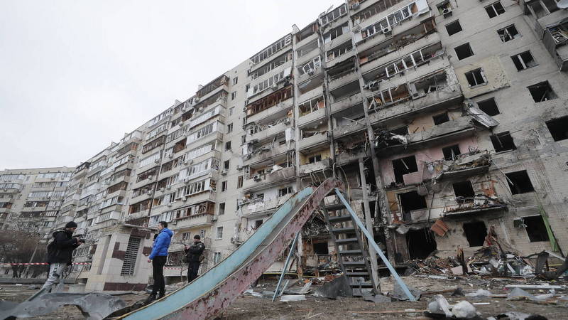 Kijów jest pod ostrym ostrzałem rakietowym./ fot. Sergey Dolzhenko: PAP/EPA