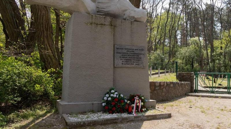 Miejsce pamięci ofiar niemieckiego obozu w Smukale./fot.www.gov.pl
