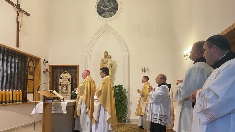 We włocławskim Karmelu odprawiona została msza św. inaugurująca obchody 125. rocznicy śmierci św. Teresy od Dzieciątka Jezus, której wspomnienie Kościół obchodzi 1 października./fot. Diecezja Włocławska