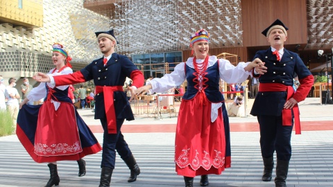 Zespół Pieśni i Tańca Ziemia Bydgoska na Expo w Dubaju/fot. Facebook