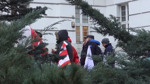 Protest rolników pod Urzędem Wojewódzkim w Bydgoszczy (jw)