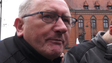 Protest rolników pod Urzędem Wojewódzkim w Bydgoszczy (jw)