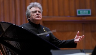 Koncert dla Ukrainy w bydgoskiej Filharmonii. Pod batutą dyrygenta z Kijowa