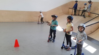 W skateparku udaje się na chwilę uciec grawitacji. I nikt nie pyta o wiek [wideo, zdjęcia]