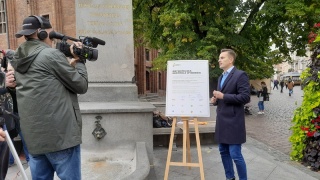Obywatelska Kontrola Wyborów. Opozycja zachęca do pracy w komisjach. PiS też