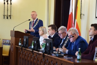 Ponad 700 inowrocławian czeka na dodatek węglowy. Prezydent wini rząd