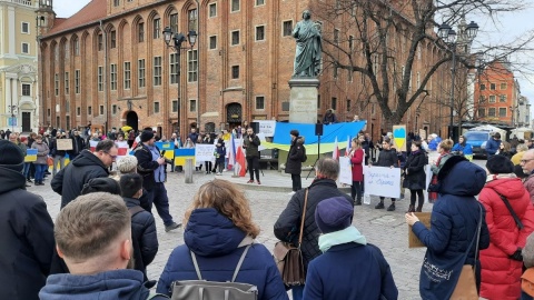 Ukraina bez Putina. Mieszkańcy Torunia solidaryzują się z ofiarami wojny