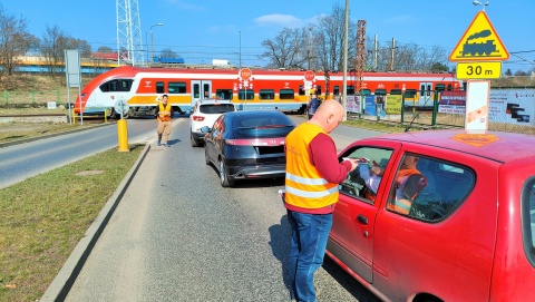 Nowe rogatki i sygnalizatory. Przejazdy kolejowe w regionie po modernizacji