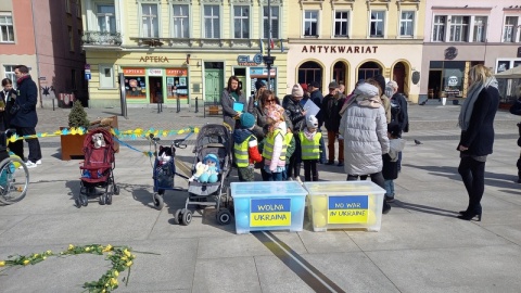 Wiec solidarności z Ukrainą. Wózki dziecięce i inwalidzkie na Starym Rynku [zdjęcia]
