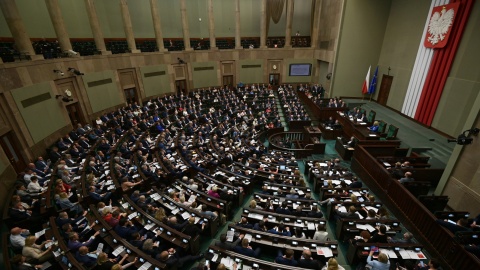 Sejm wybrał 15 sędziów na członków KRS. Opozycja: wybór członków KRS to haniebna wrzutka