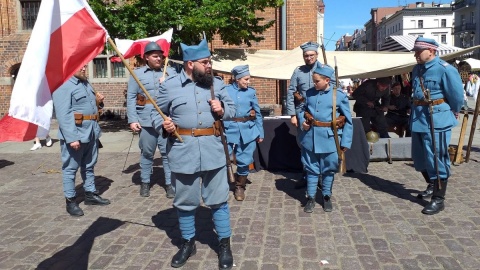 Wszyscy krzyczeli: Polska Błękitna Armia generała Hallera w Toruniu