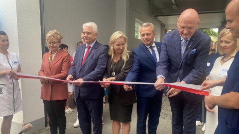 Szpital Miejski w Toruniu ma nowy SOR. Podczas otwarcia był protest [zdjęcia]