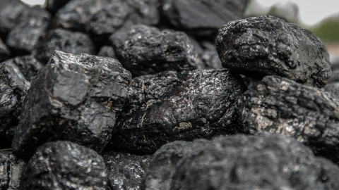 Minister Moskwa: rząd przyjął ustawę gwarantującą cenę węgla na 996 złt