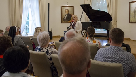 Jak w Szafarni, to Wakacje z Chopinem Niedzielne koncerty w Pałacu Dziewanowskich