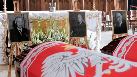 Pogrzeb trzech prezydentów II RP na uchodźstwie odbędzie się dziś w Warszawie