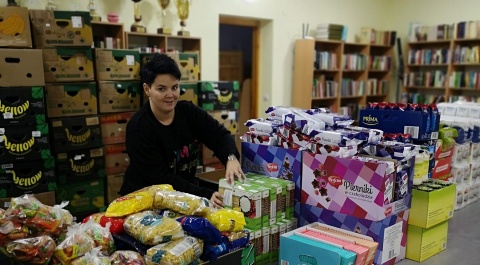 Inowrocławska Caritas przygotowuje paczki dla najuboższych i samotnych. Liczy na pomoc