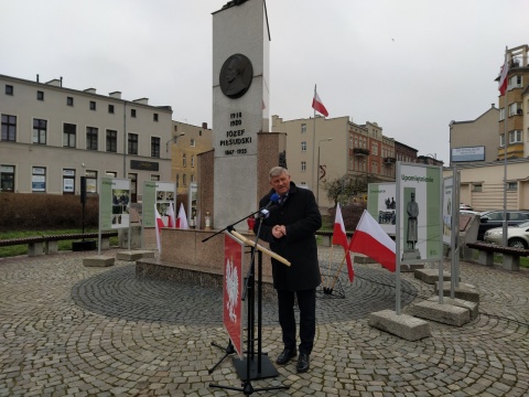 Mieszkańcy Grudziądza uczcili 155. urodziny Józefa Piłsudskiego
