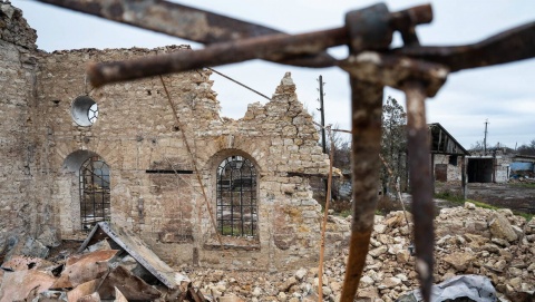 Rosyjska armia zrujnowała pociskami stary polski kościół we wsi Kyseliwka