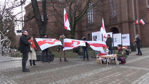 Gest solidarności z więźniami politycznymi. Białorusini protestowali w Bydgoszczy [wideo, zdjęcia]