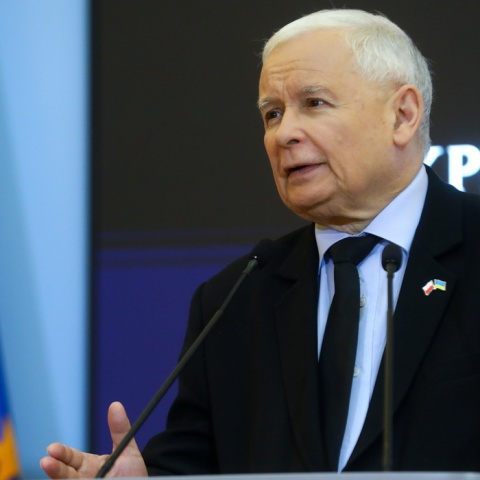 Jarosław Kaczyński za zamrożeniem podwyżek dla polityków