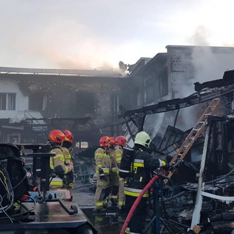 Płonął hostel w Bydgoszczy. Z budynku trzeba było ewakuować 65 osób