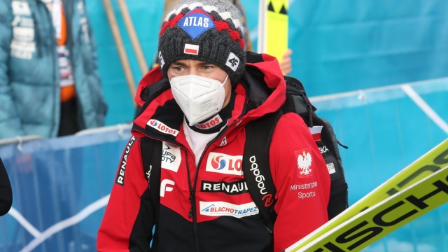 Kamil Stoch wycofany z Turnieju Czterech Skoczni, Adam Małysz apeluje o reset