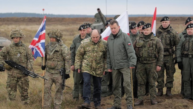 Ben Wallace: Wielka Brytania przyśle 350 dodatkowych żołnierzy do Polski