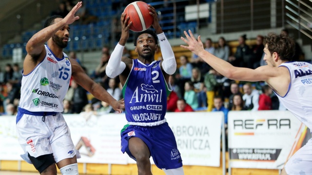 Energa Basket Liga  niespodzianka w Dąbrowie, Anwil przegrywa po dogrywce
