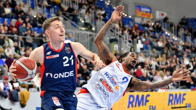 Energa Basket Liga  Osłabione Twarde Pierniki przegrywają w Radomiu