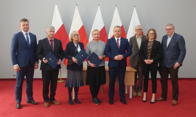 Szpitale otrzymały pieniądze na nowy sprzęt. Głównie do walki z COVID-19