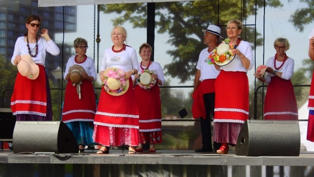 Seniorzy wychodzą z domu. Urząd Marszałkowski dorzuca się do imprez dla nich