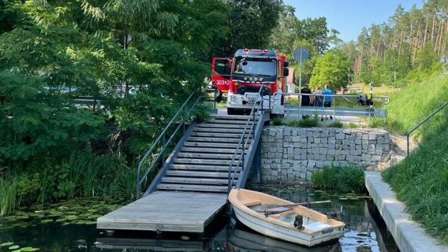 Bydgoscy wodniacy i strażacy ochotnicy na rzecz bezpieczeństwa na Zalewie Koronowskim [zdjęcia]