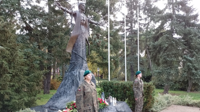 Kazał nam zło dobrem zwyciężać. Uczcili 38. rocznicę śmierci ks. Popiełuszki