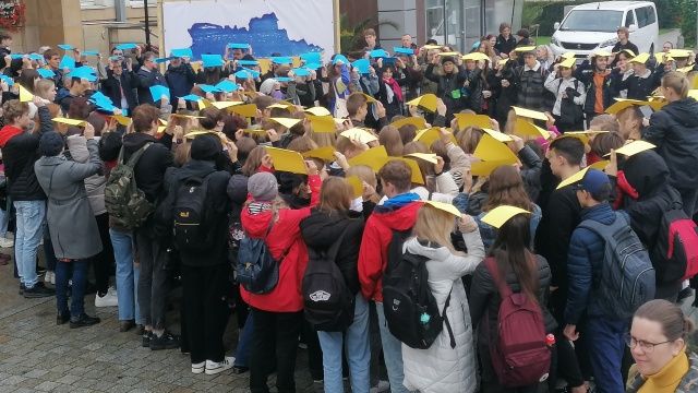 Po niektórych domach zostały tylko... klucze. Akcja wsparcia Ukrainy w Toruniu