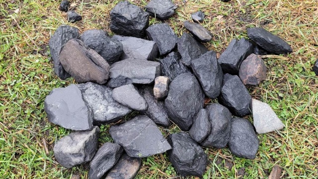 Poseł Kurzawa: W węglu dostarczanym przez PGE są kamienie i inne śmieci