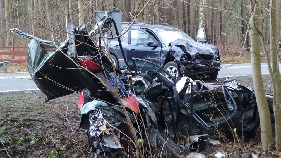 Do zderzenia dwóch samochodów osobowych doszło w Niechorzu (powiat sępoleński)