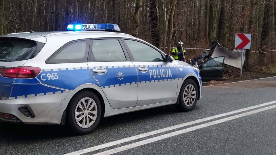 Do zderzenia dwóch samochodów osobowych doszło w Niechorzu (powiat sępoleński)