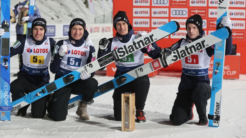 Drużyna Słowenii wygrała konkurs drużynowy Pucharu Świata w skokach narciarskich w Zakopanem. Fot. PAP/Grzegorz Momot