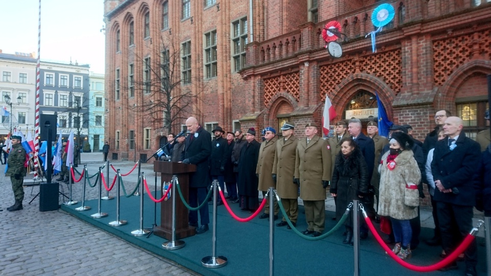 Uroczystość na Rynku Staromiejskim w Toruniu. Fot. Michał Zaręba