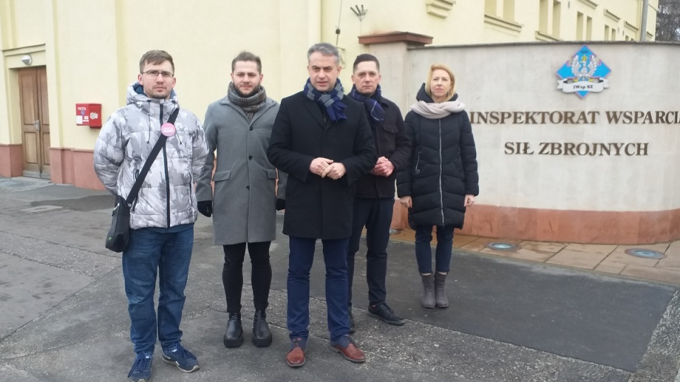 Działacze Nowej Lewicy skrytykowali w środę w Bydgoszczy rządowy program Polski Ład/fot. Jolanta Fischer
