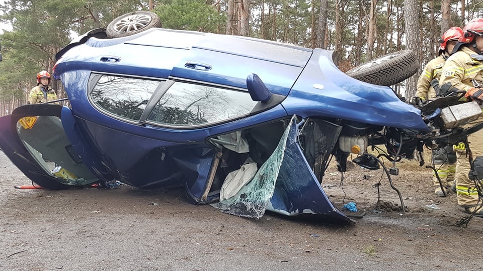 Poważny wypadek przy Alei Ofiar Hitleryzmu w Bydgoszczy/fot. Bydgoszcz 998