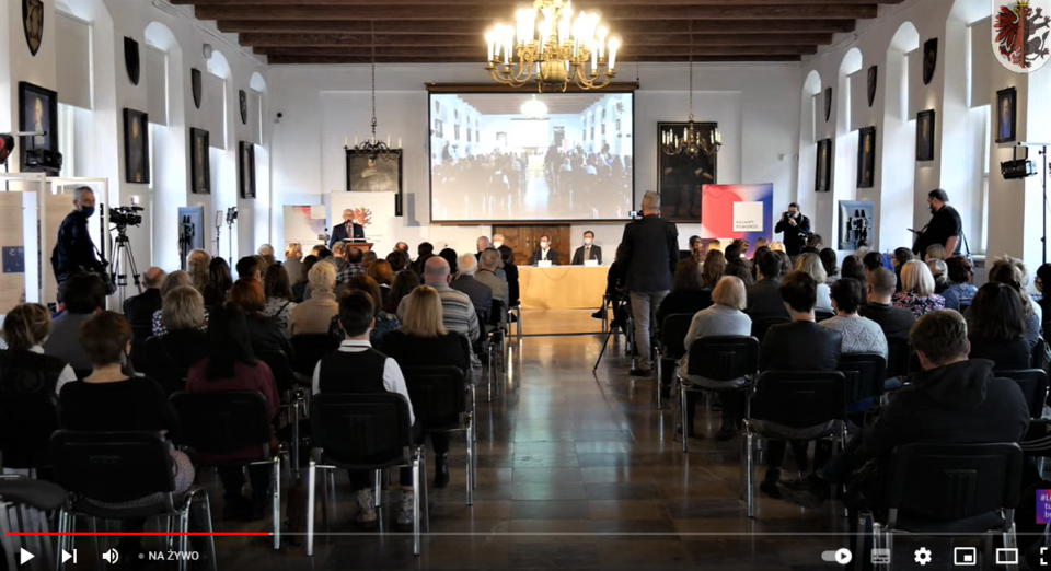 „Dlaczego Kodeks Korwina powinien zostać w Toruniu?" pod tym hasłem odbywa się w Toruniu konferencja popularno-naukowa./fot. zrzut ekraniu