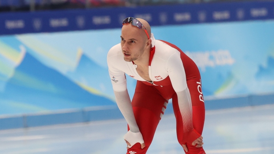 Piotr Michalski po biegu na 1000 m łyżwiarzy szybkich w Pekinie. Fot. PAP/Grzegorz Momot