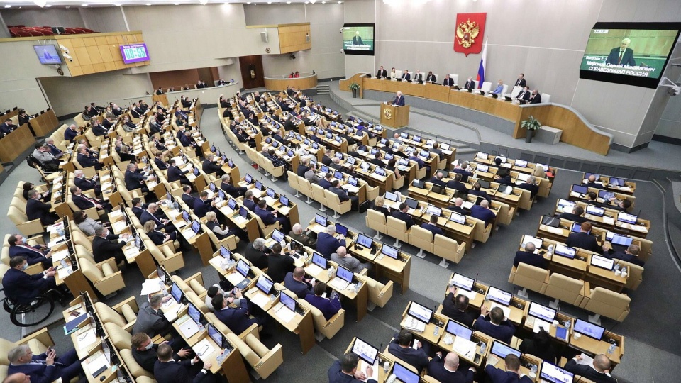 Rada Federacji, izba wyższa rosyjskiego parlamentu, we wtorek wydała zgodę na użycie sił zbrojnych poza granicami kraju – informuje agencja AP. Fot. PAP/EPA